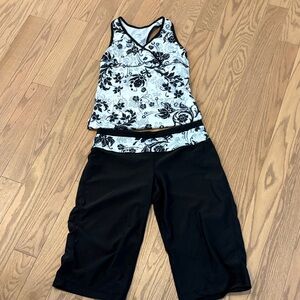 Danskin Now Black and White Floral Activewear Set